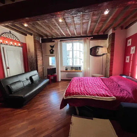 Apartment Via Fillungo *
